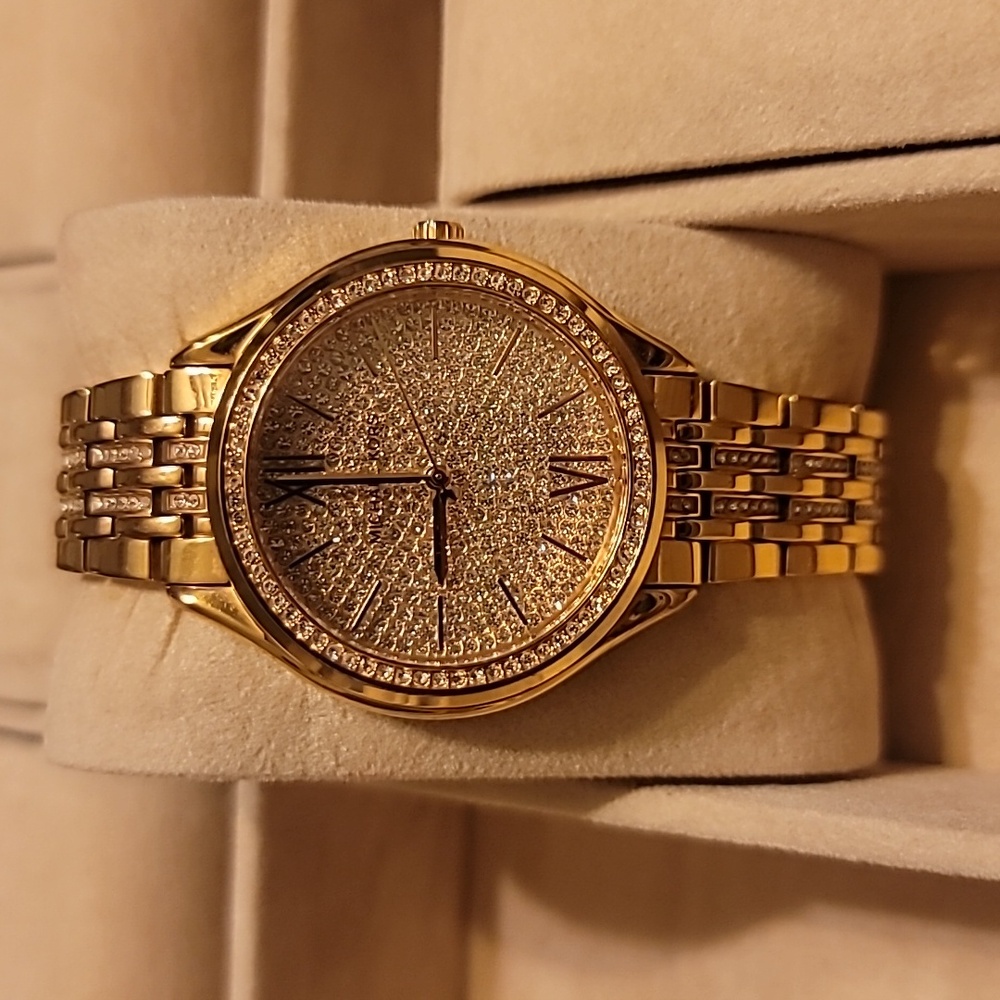 Michael Kors MK 7085